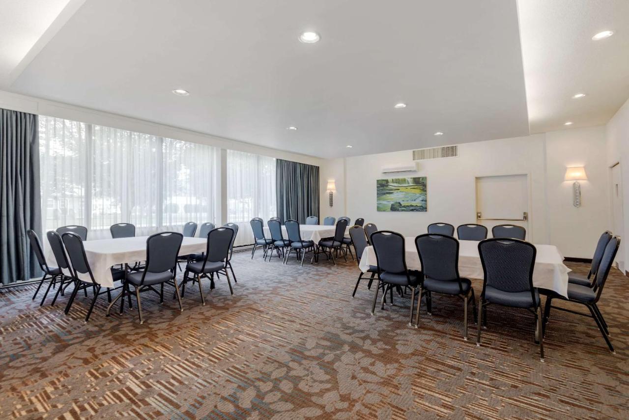 Clarion Inn Elmira-Horseheads Екстер'єр фото
